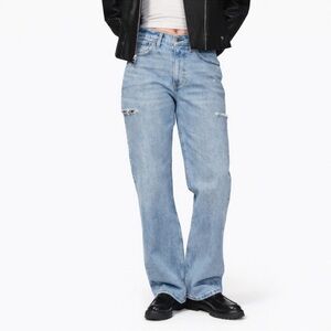 Abercrombie & Fitch Women’s The Baggy Mid Rise Light Blue Jeans 26/2S